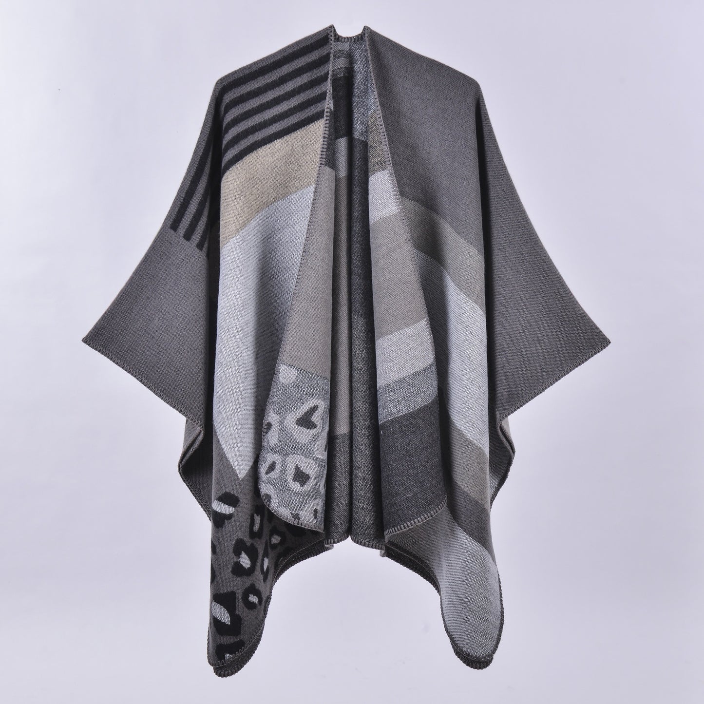 Autumn & Winter Plaid Scarf – Versatile Women’s Shawl for Travel, Casual, and Outdoor Wear
